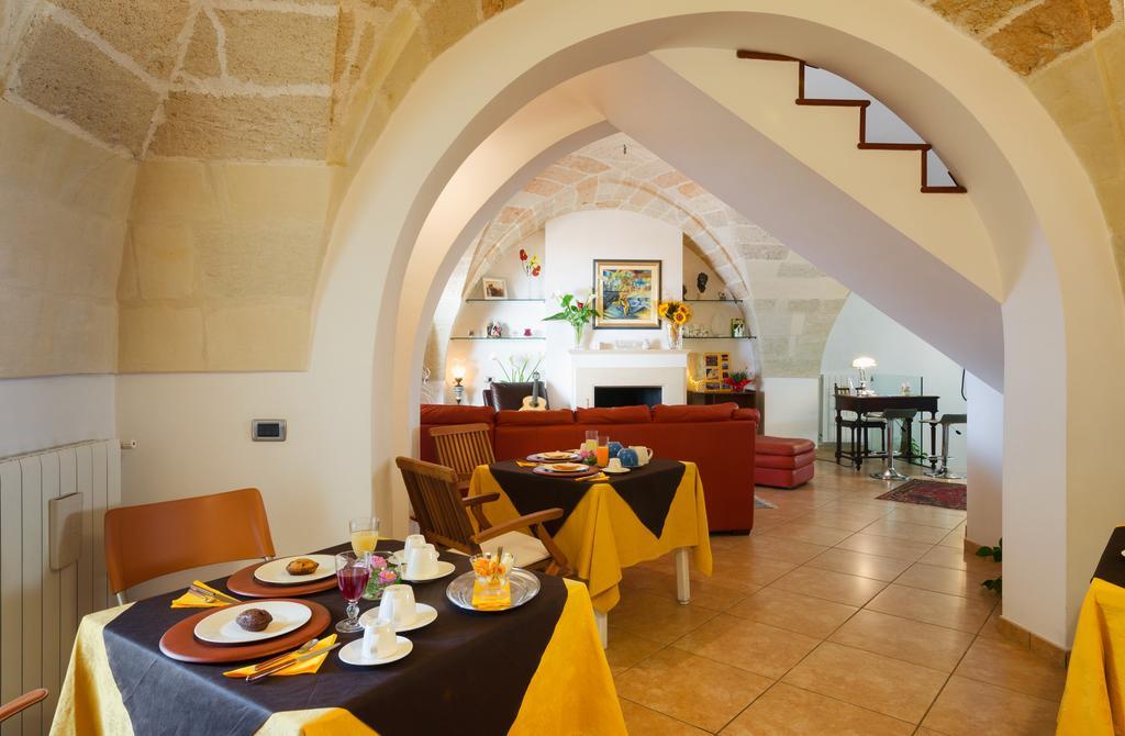 B&B L'Antica Rimessa Lecce Extérieur photo