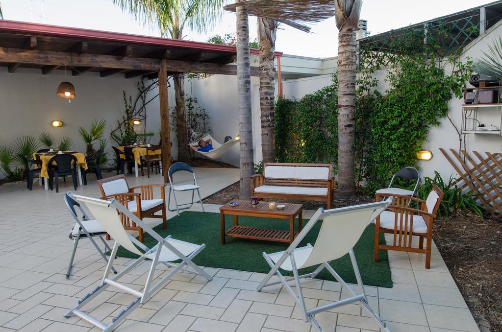B&B L'Antica Rimessa Lecce Extérieur photo